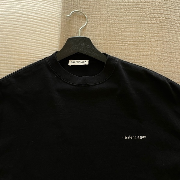 BALENCIAGA authentic tshirt in new condition size extra small - Picture 2 of 5